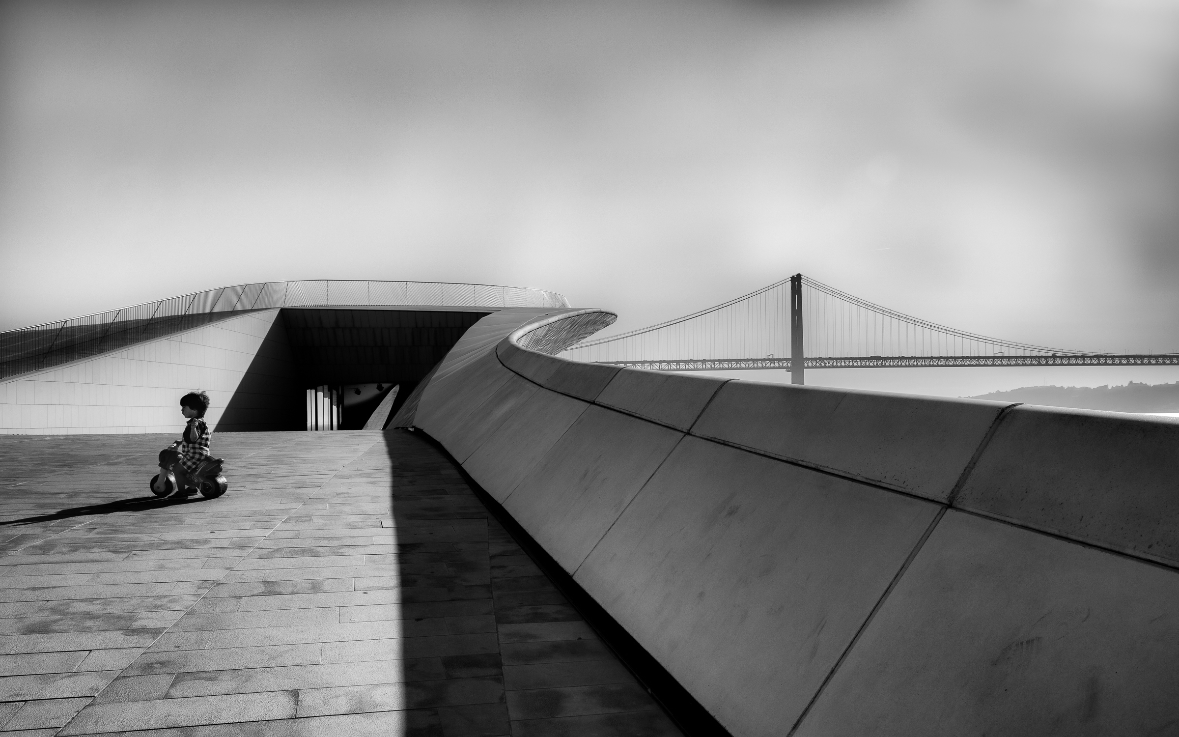 Linh Hoang, Playing around